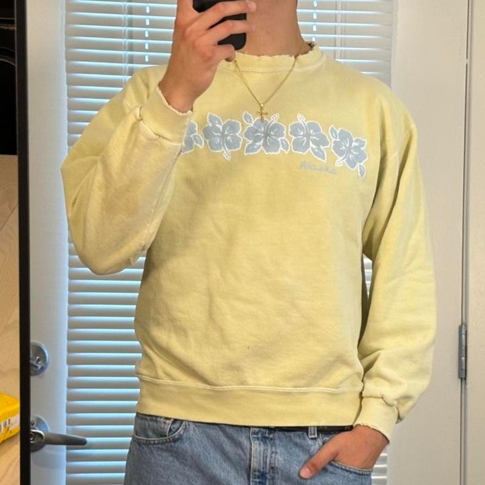 Yellow and blue vintage hibiscus crewneck sweatshirt medium